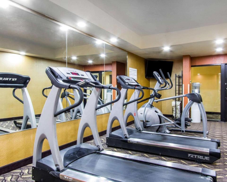 Americinn By Wyndham Memphis East Екстер'єр фото