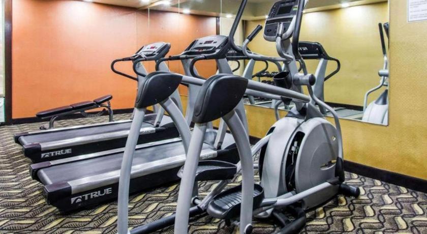 Americinn By Wyndham Memphis East Екстер'єр фото
